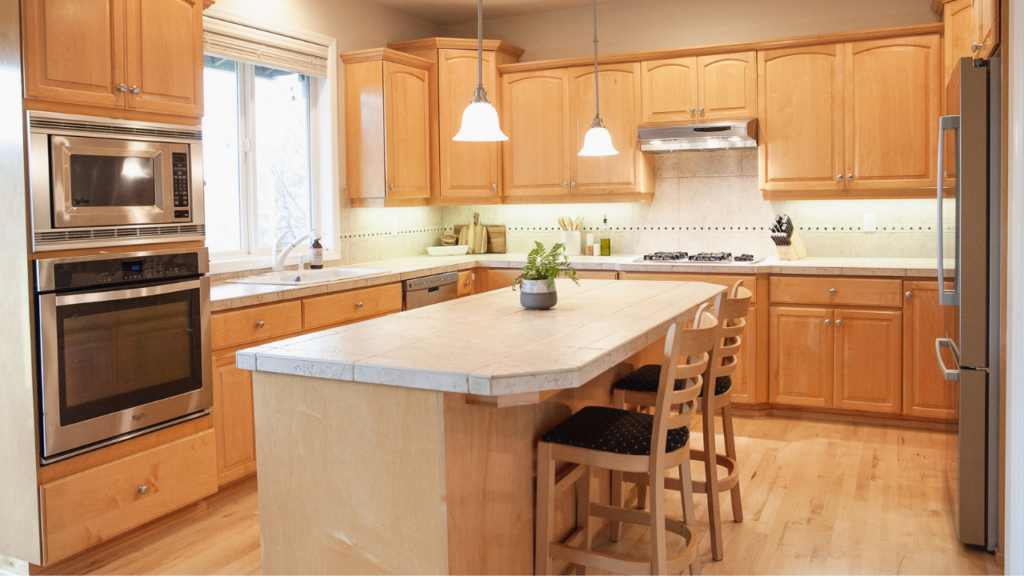 At Fernwood Circle Guest Houses you enjoy a private kitchen